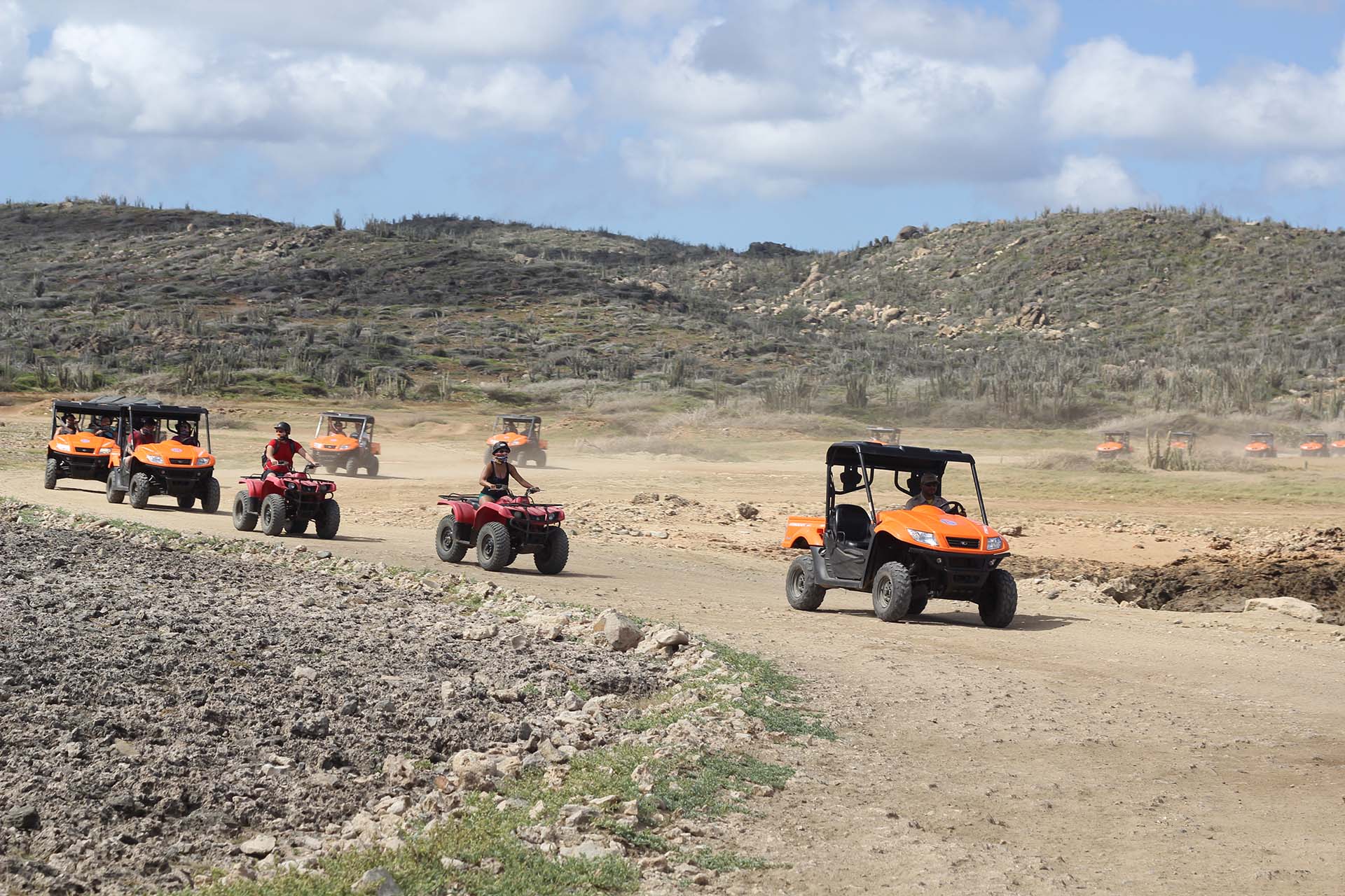 4 SEATER AFTERNOON TOUR BY AA Aruba - Vacationstore.net