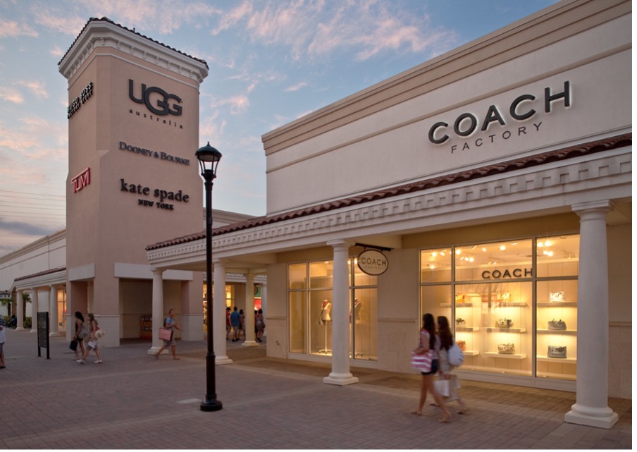 Orlando International Premium Outlets in Florida Center