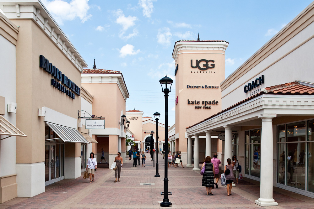 Claire's at Orlando Vineland Premium Outlets® - A Shopping Center