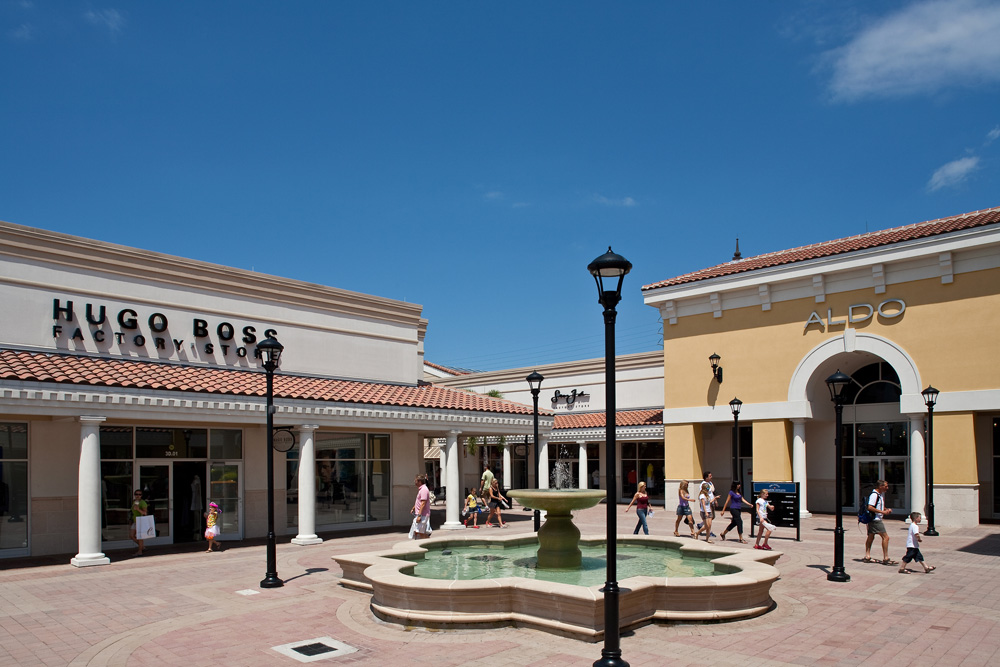 Forever 21 Orlando's Premium Outlets 
