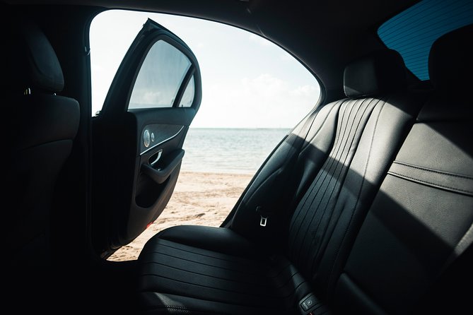 LUXURY SEDAN TRANSFER ONE WAY Aruba - Vacationstore.net